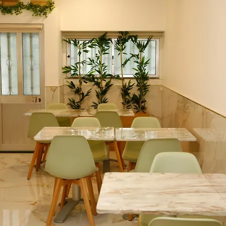 Nova Delpa Al לינה וארוחת בוקר 4*