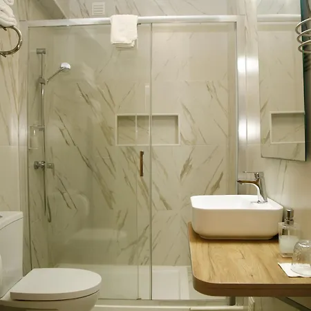 לינה וארוחת בוקר Nova Delpa Al