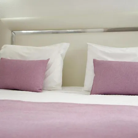 לינה וארוחת בוקר Nova Delpa Al קלדס דה ריינה