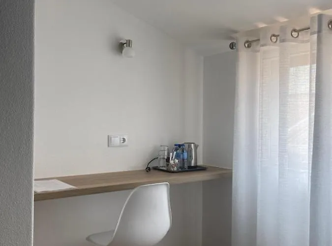 Nova Delpa Al 住宿加早餐酒店 卡尔达斯达·赖尼亚